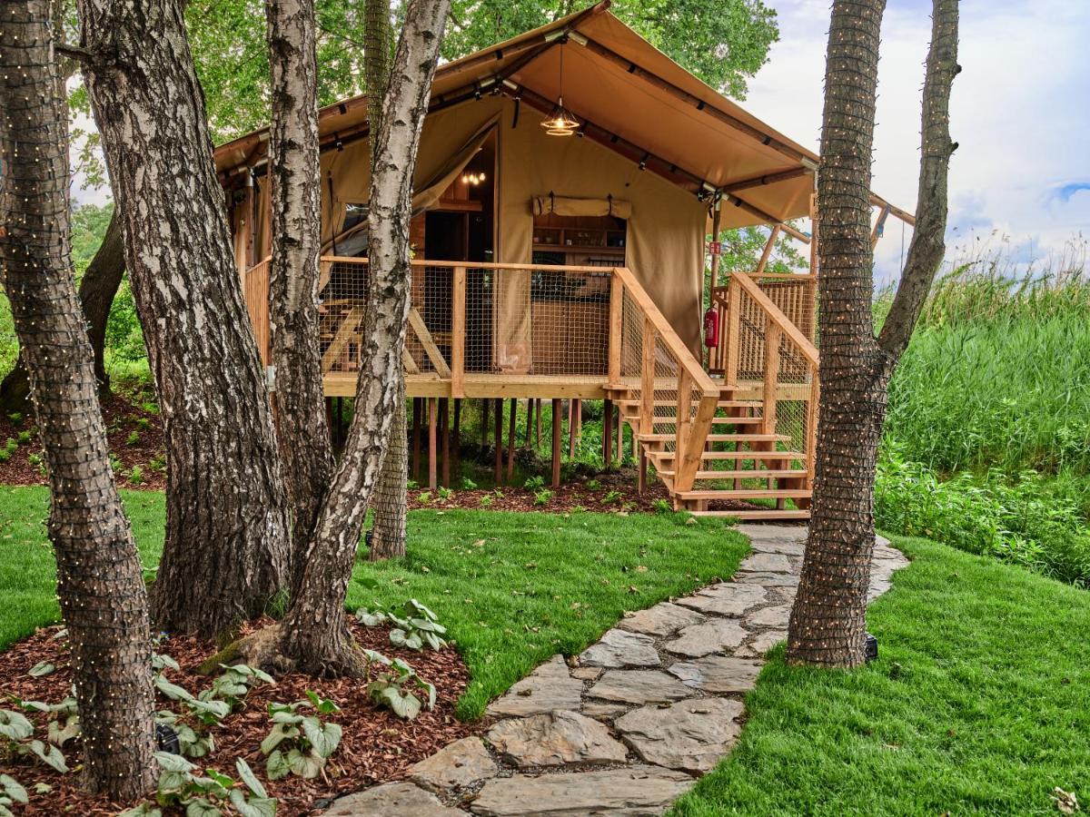 Zatoria Luxury Glamping Zator Otel Dış mekan fotoğraf