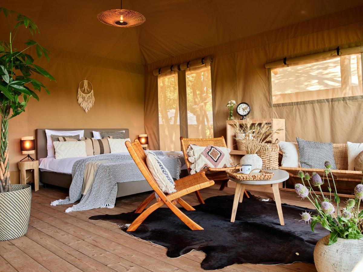 Zatoria Luxury Glamping Zator Otel Dış mekan fotoğraf
